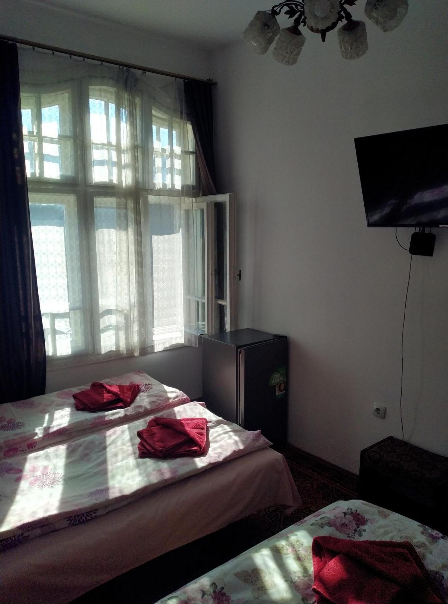 Mercury Guest House Veliko Tărnovo Exterior foto