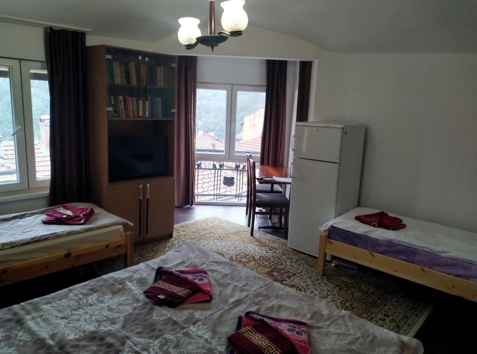 Mercury Guest House Veliko Tărnovo Exterior foto