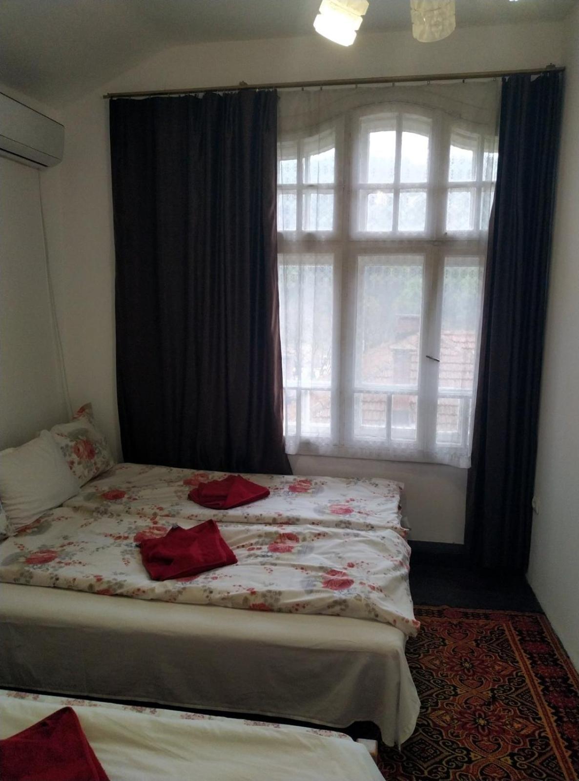 Mercury Guest House Veliko Tărnovo Exterior foto